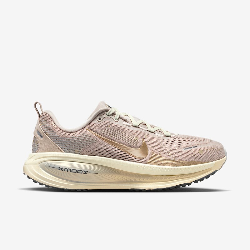 Nike Vomero 18 SE 